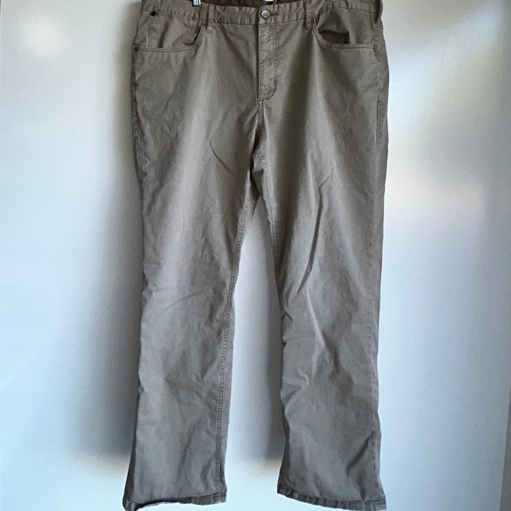 Tommy Bahama 5-Pocket Authentic Flat Front Taupe Twill Pants/Jeans Size 42/32